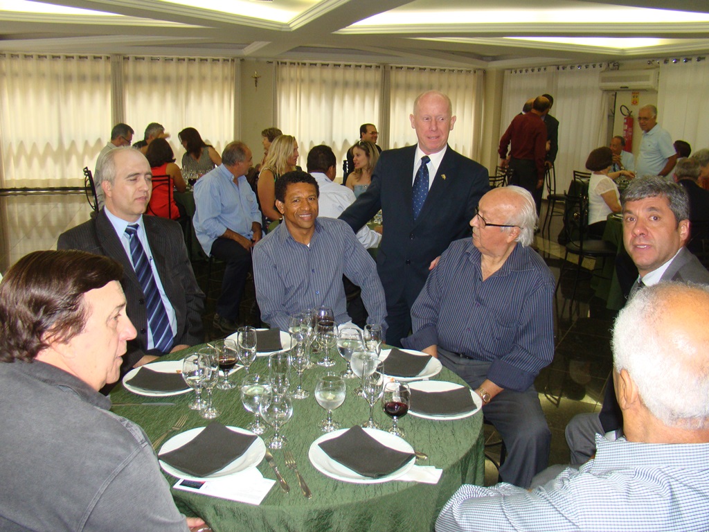 Sindifisco participa de almoço com presidente da CLDF na sede da AAFIT