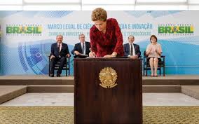Dilma sanciona Lei da Repatriação de recursos no exterior com 12 vetos