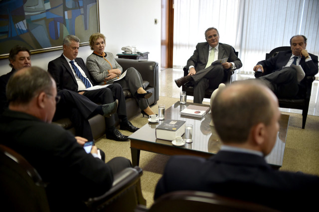 Ajustes de projeto que amplia Simples Nacional são debatidos com senadores