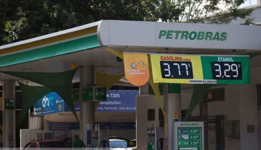 Preço da gasolina cai mais uma vez no DF e chega a R$ 3,77